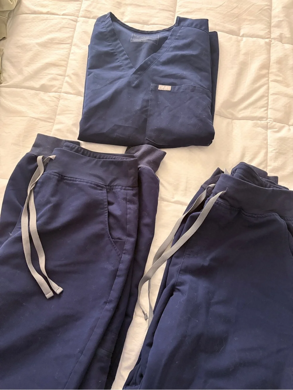 Figs bundle navy jogger set technical collection women’s medium